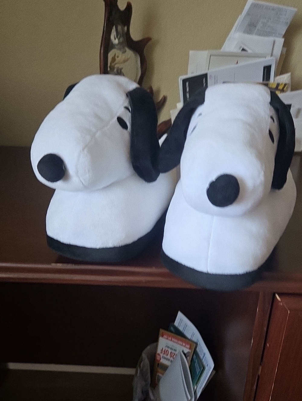 Peanuts Plush Snoopy Slippers in White and Black